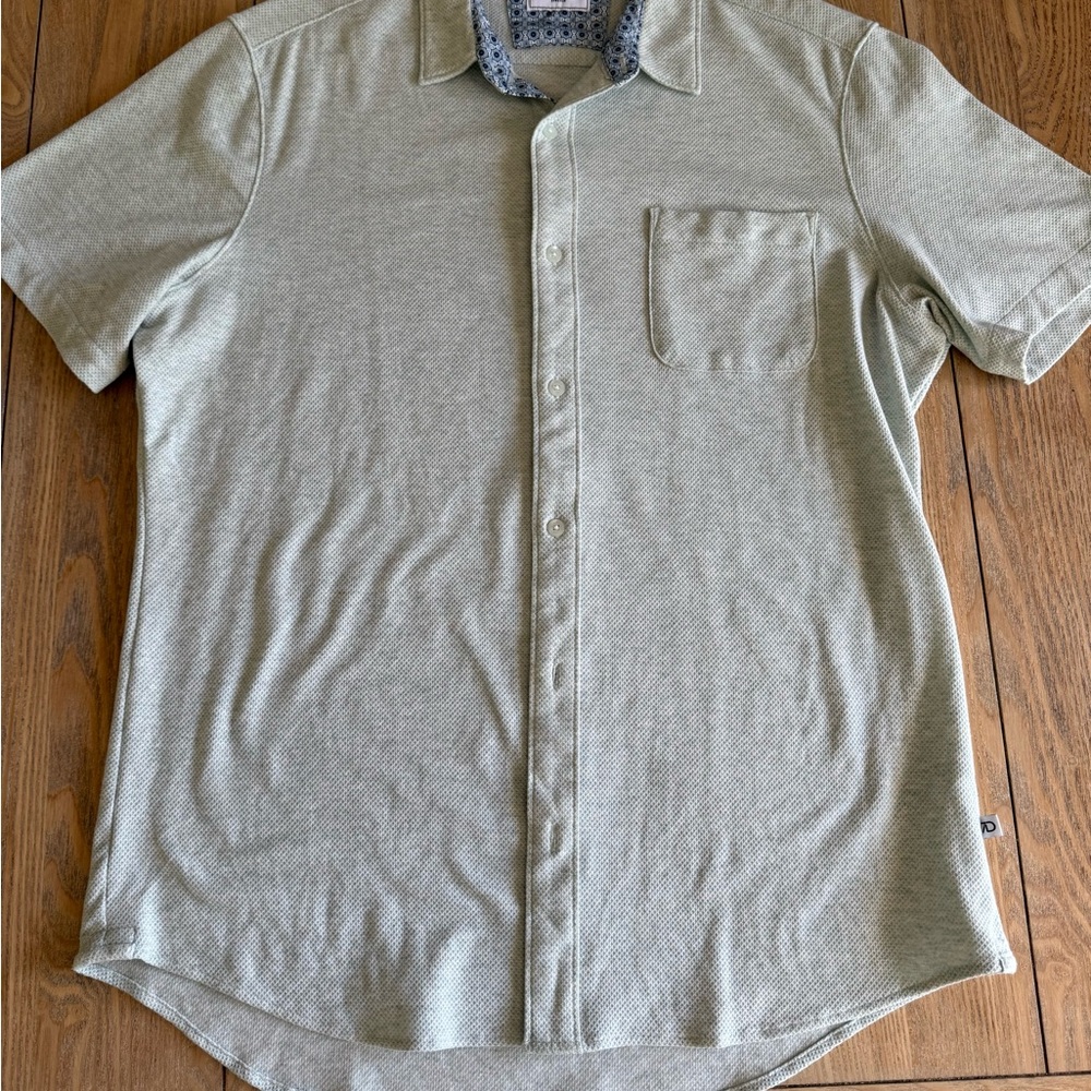 NWOT 7 Diamonds Casual Button Down Shirt - Light Green/Gray